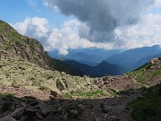 68 Scendiamo dai macereti rocciosi
